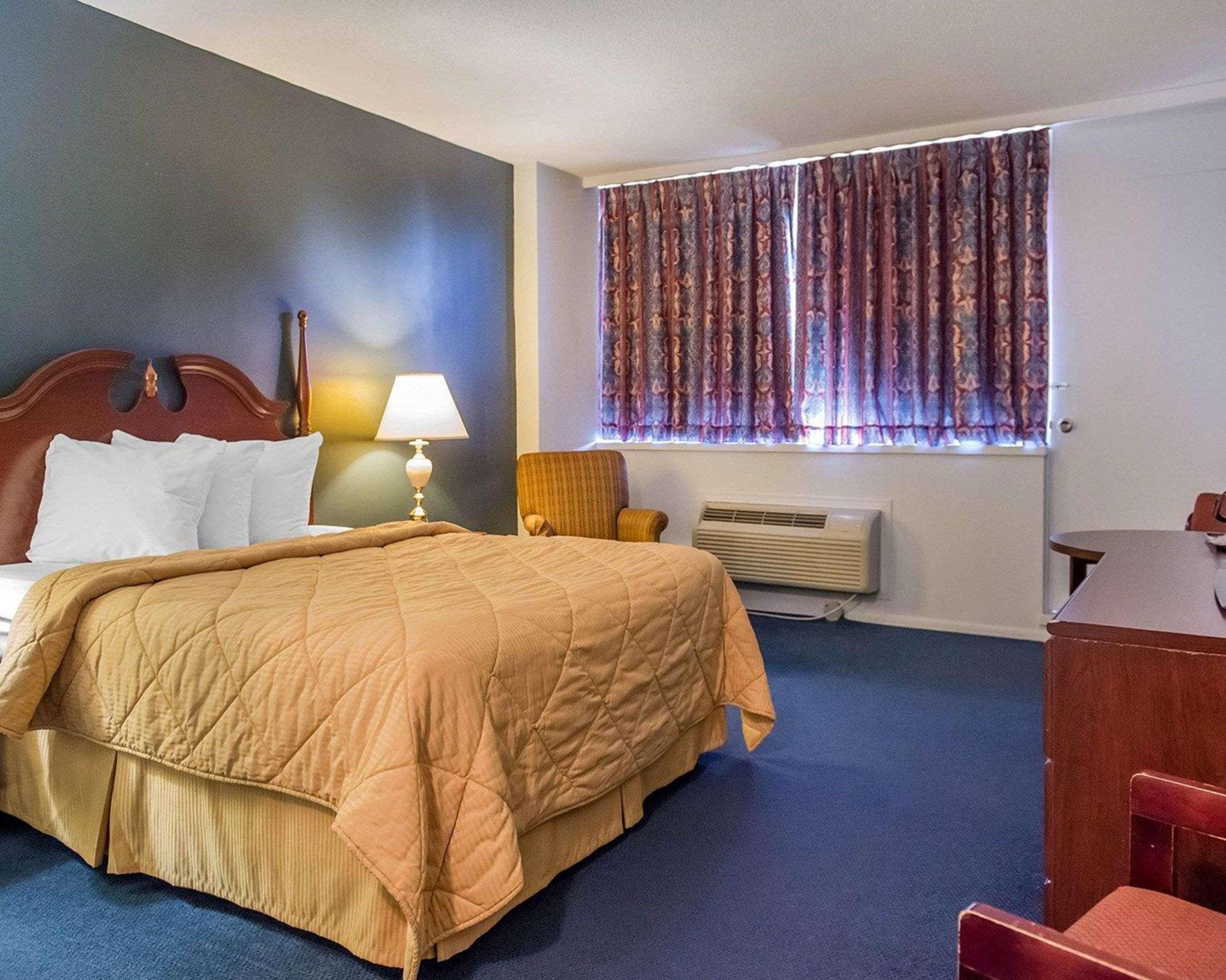Econo Lodge Smiths Falls Dış mekan fotoğraf