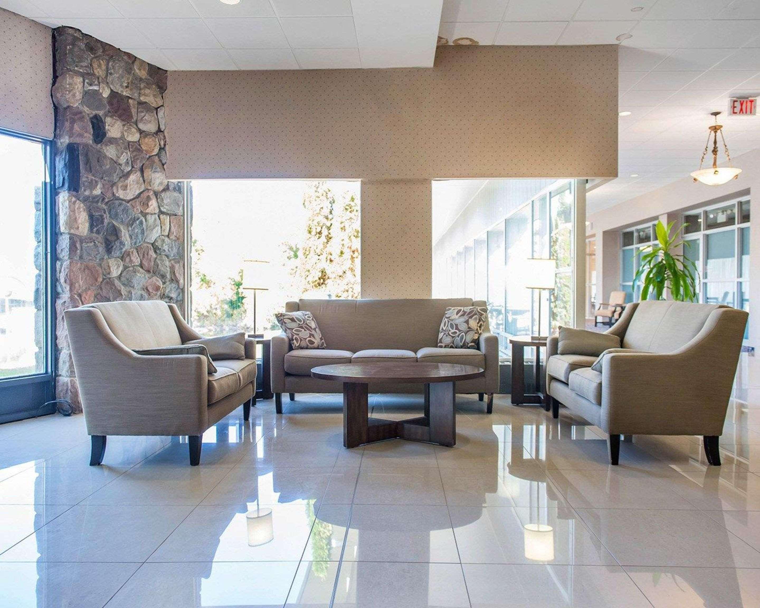 Econo Lodge Smiths Falls Dış mekan fotoğraf