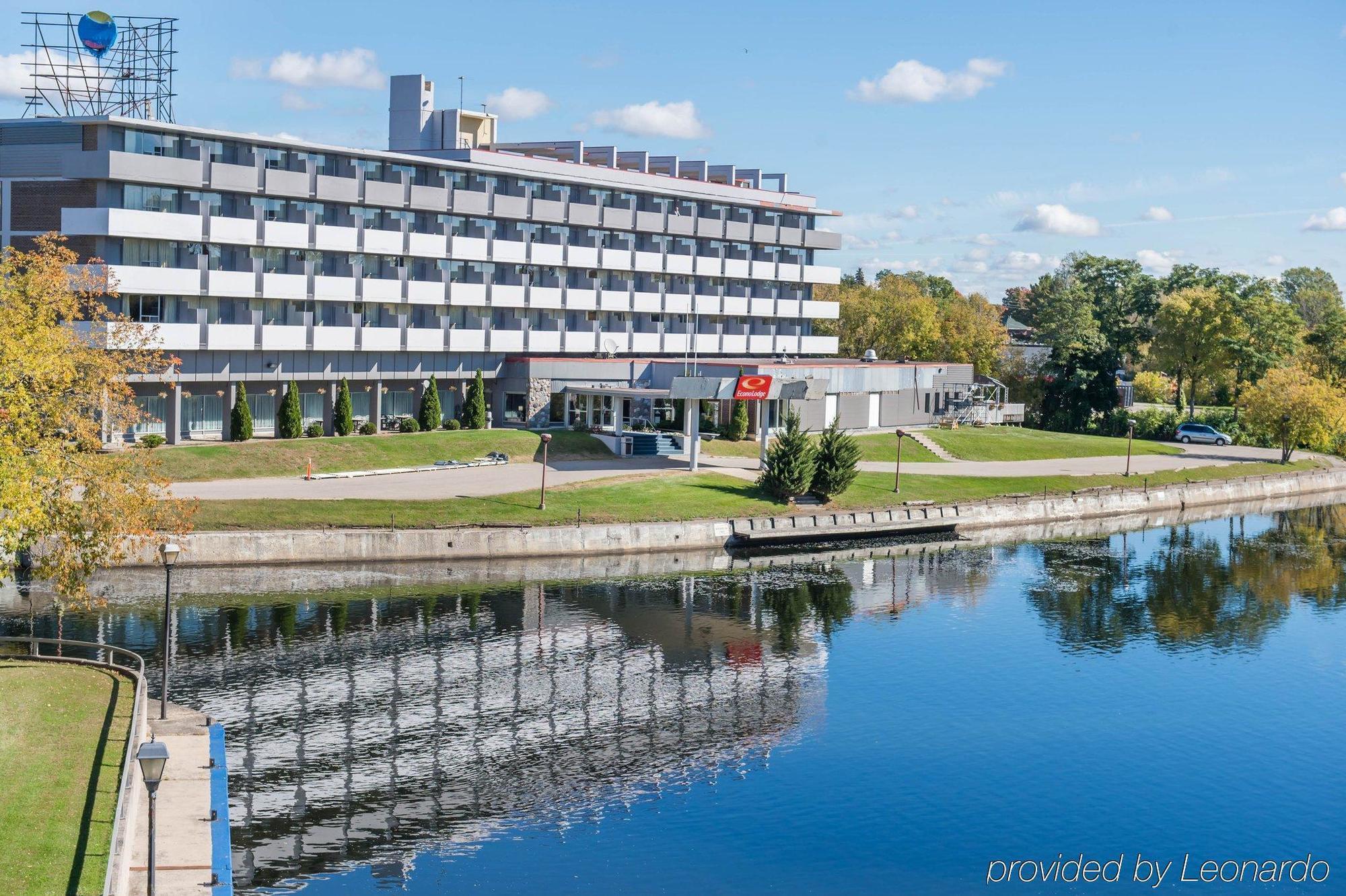 Econo Lodge Smiths Falls Dış mekan fotoğraf