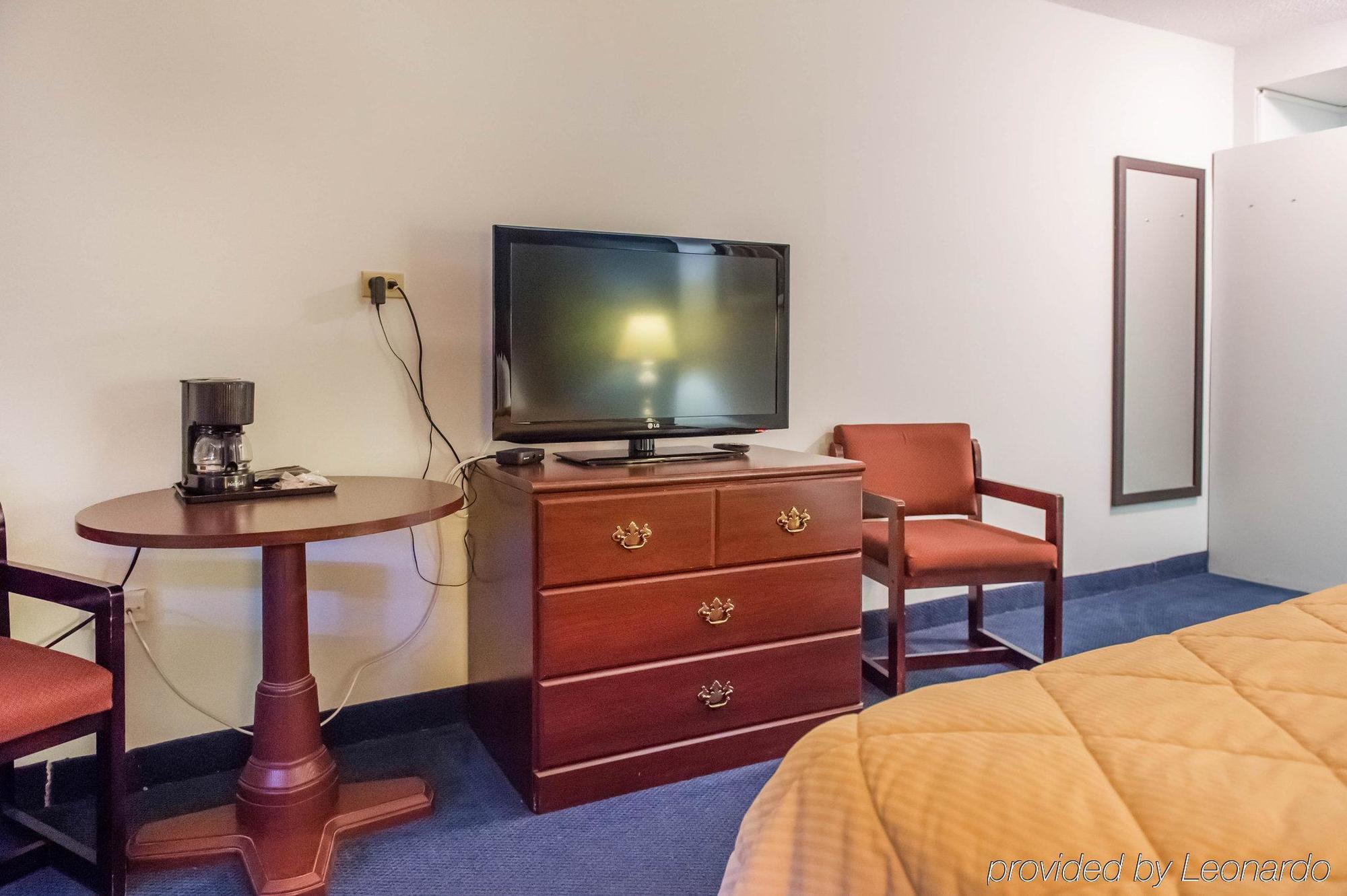 Econo Lodge Smiths Falls Dış mekan fotoğraf
