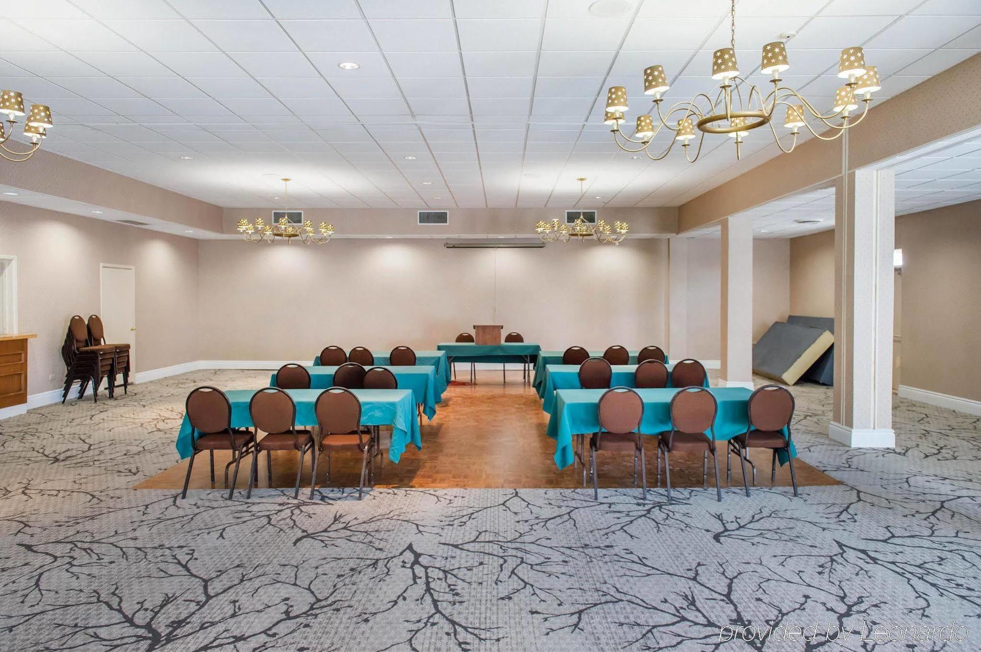 Econo Lodge Smiths Falls Dış mekan fotoğraf